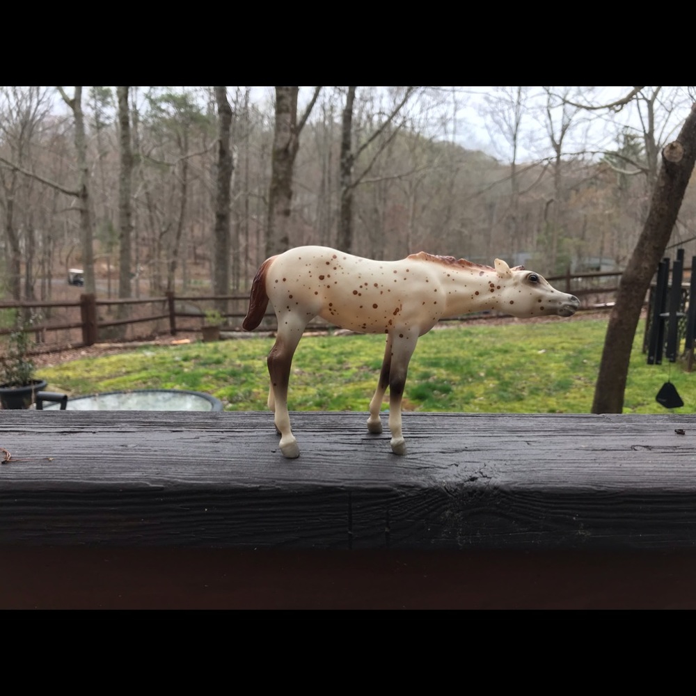 22 Breyer horses used